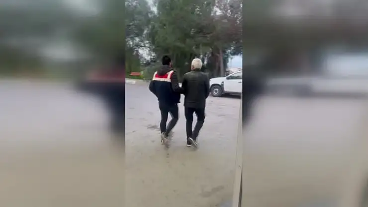 Sosyal medyadan terör örgütü propagandası yapan 5 kişi yakalandı