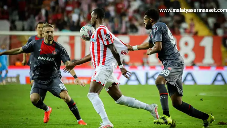 Spor Toto Süper Lig: Antalyaspor: 4 - Fatih Karagümrük: 2