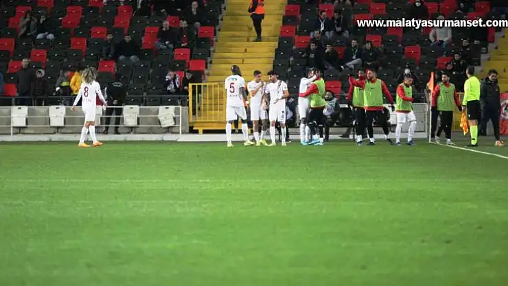 Spor Toto Süper Lig: Gaziantep FK: 1 - Hatayspor: 2 (İlk Yarı)