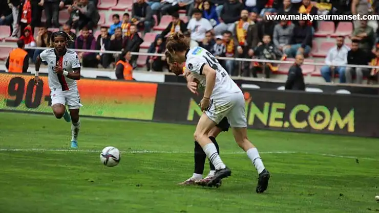 Spor Toto Süper Lig: Kayserispor: 2 - Beşiktaş: 3