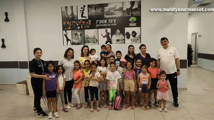 Spora başlayan miniklere tematik eğitim