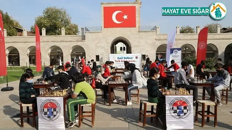 Sporcular Battalgazi'nin tarihi mekanlarında buluştu