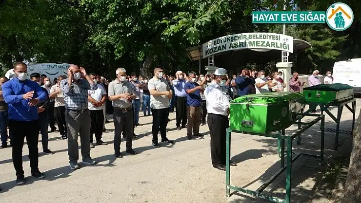 Su kuyusunda hayatını kaybeden 3 kişi toprağa verildi