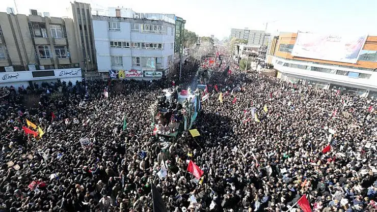 Süleymani'nin cenaze töreninde yaşanan izdihamda ölü sayısı 56'ya yükseldi
