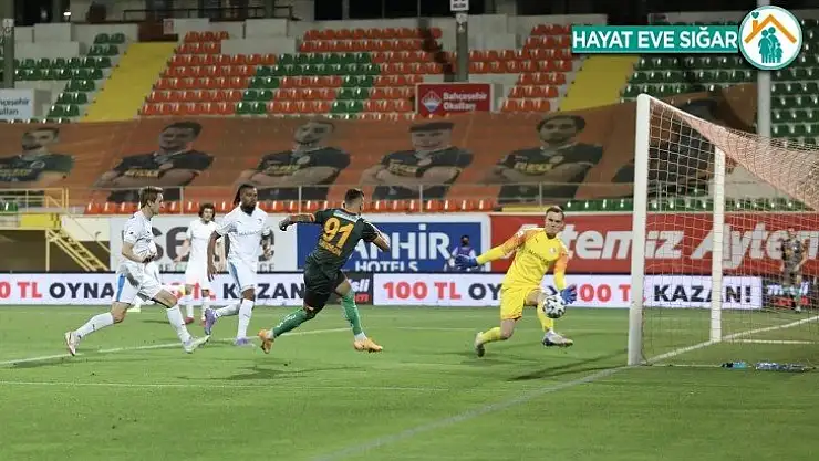 Süper Lig: Aytemiz Alanyaspor: 2  BB Erzurumspor: 3