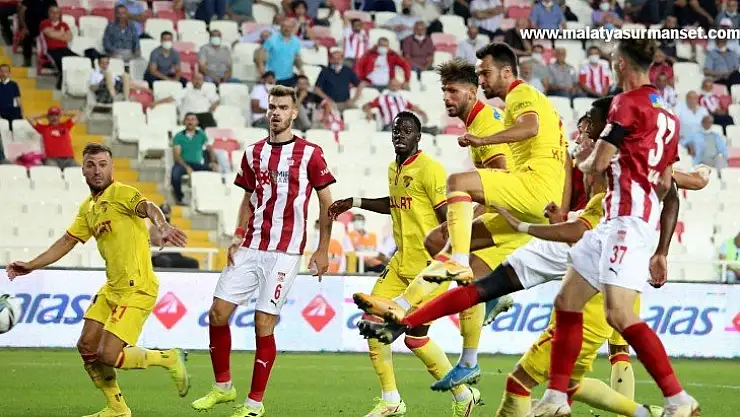Süper Lig: D.G. Sivasspor: 2 Göztepe: 2