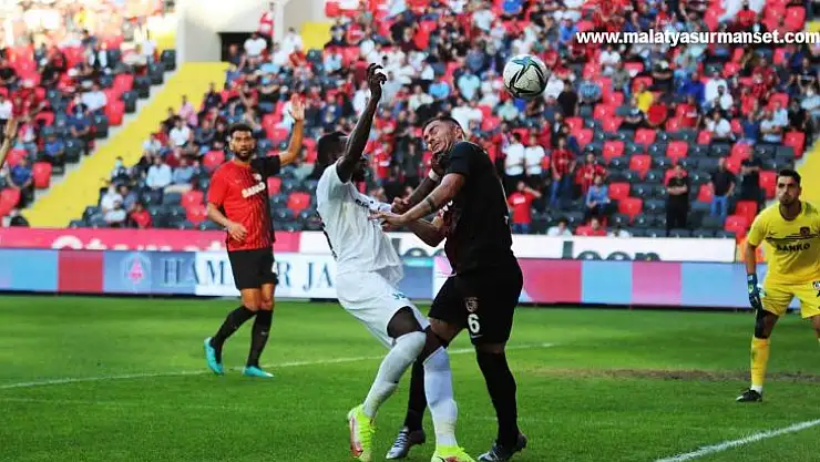 Süper Lig: Gaziantep FK: 0 - Altay: 0 (İlk yarı)