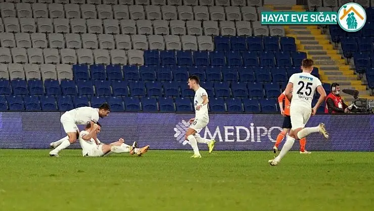 Süper Lig: Medipol Başakşehir: 2 - Kasımpaşa: 2