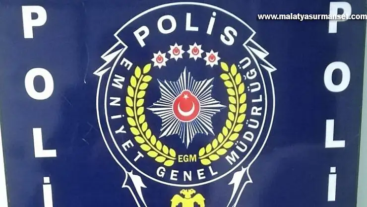 Şüphe üzerine durdurulan araçtan uyuşturucu hükümlüsü çıktı