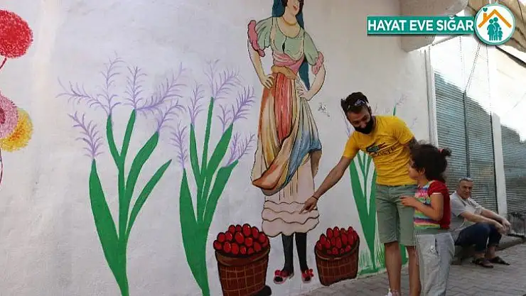 Sur sokakları Nazlı öğretmenle renklendi