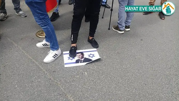 Suriye'de yapılacak devlet başkanlığı seçimleri İstanbul'da protesto edildi