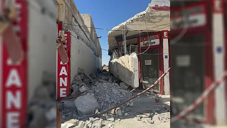 Tadilat Sırasında Duvar Çöktü 52 Yaşındaki İşçi Öldü