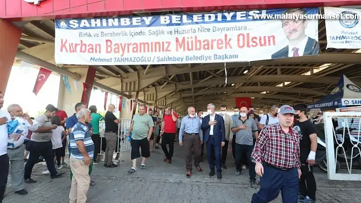 Tahmazoğlu, kurban kesim alanlarını ziyaret etti