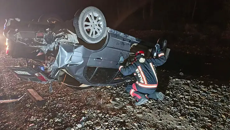 Takla Atan Otomobilde 2 Kişi Yaralandı