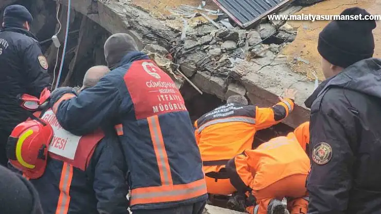 Tam 29 saat sonra enkazdan sağ çıkarıldı