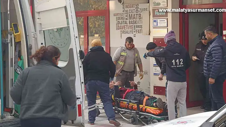 Tamir ettiği çatıdan beton zemine düşen işçi yaralandı