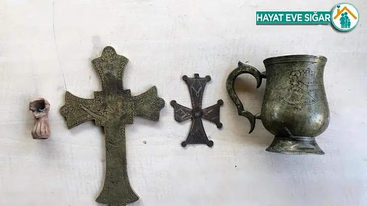 Tarihi eser kaçakçısı suçüstü yakalandı