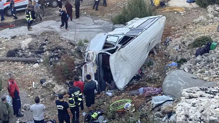 Tarlaya yolculuk faciayla son buldu! 5 ölü 14 yaralı