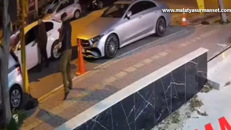 Tartıştığı adamı bacağından vurdu, otomobilin etrafından takip edip kovaladı
