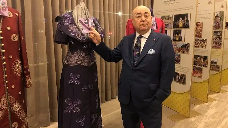 Tayland ipeği ünlü modacı Özceyhan'ın tasarımlarıyla buluştu