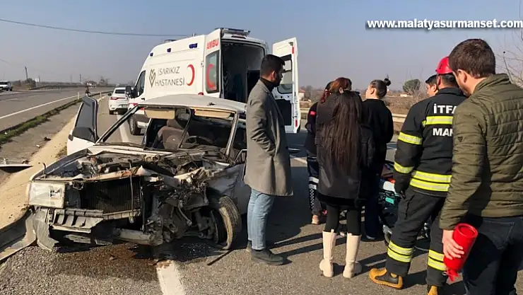 Tekeri kopan otomobil karşı şeride geçti: 1 yaralı