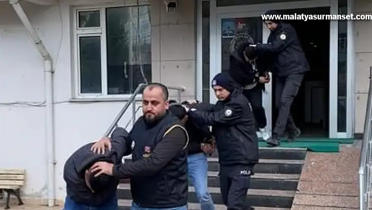 Tekirdağ'da ev kundaklayan 3 kişi yakalandı