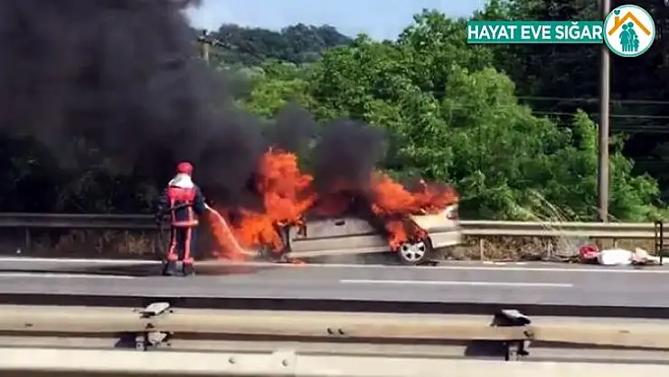 TEM Otoyolunda araç alev alev yandı