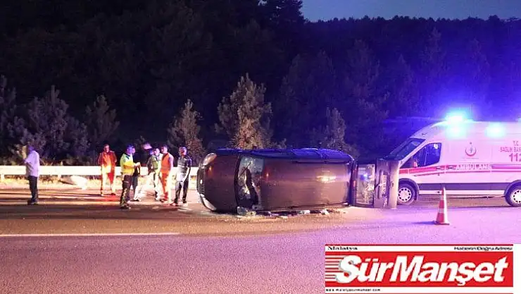 TEM Otoyolu'nda devrilen araç tankere çarptı: 6 yaralı