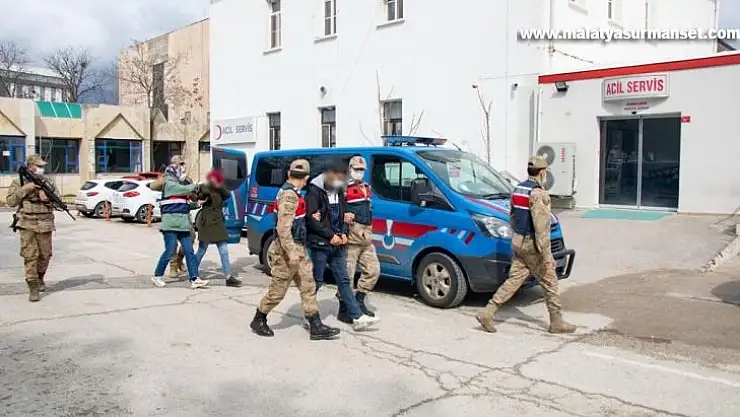 Terör örgütü PKK'ya yardım ve yataklık eden 2 kişi yakalandı
