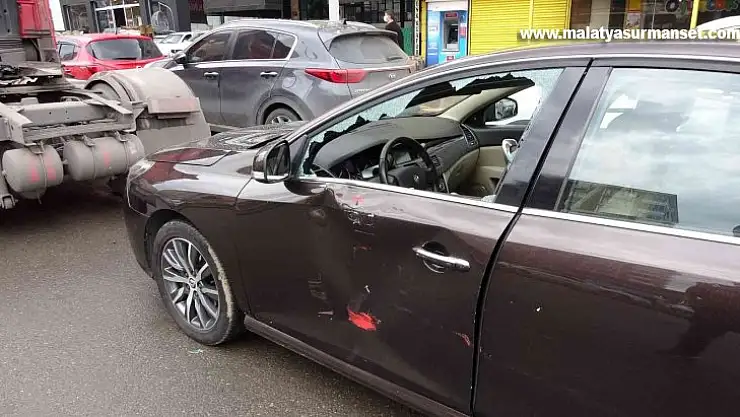 Tır ile otomobil çarpıştı: 1 yaralı