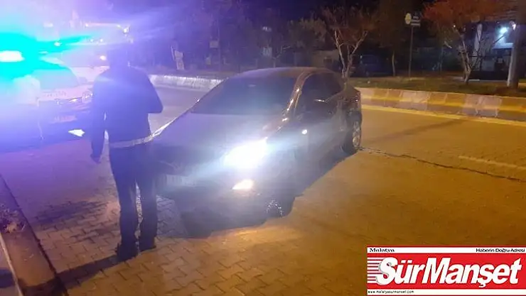 Tır ile otomobil çarpıştı