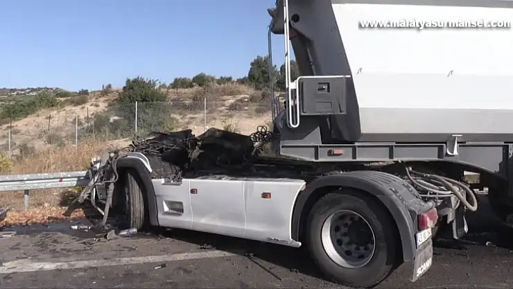 Tırla kamyonun çarpışması sonucu 1 kişi hayatını kaybetti