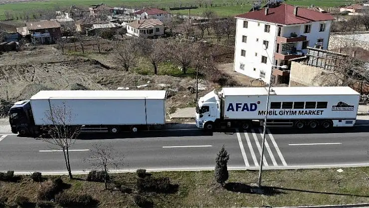 Tırlarla köylere ulaşılıyor, depremzedelerin yaraları sarılıyor