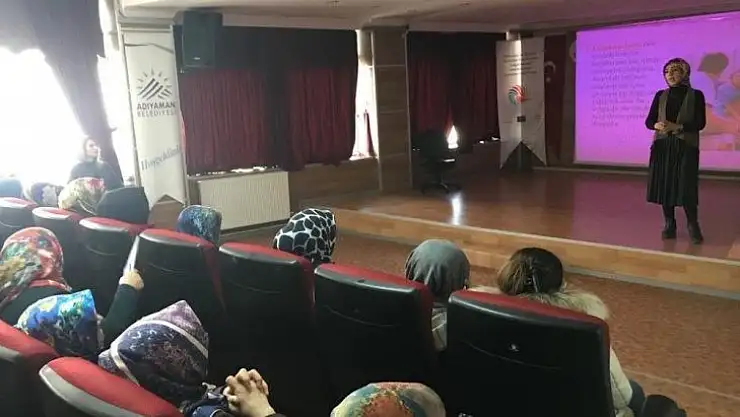 TOGEM'den Kursiyerlerine aile içi iletişimin önemi semineri