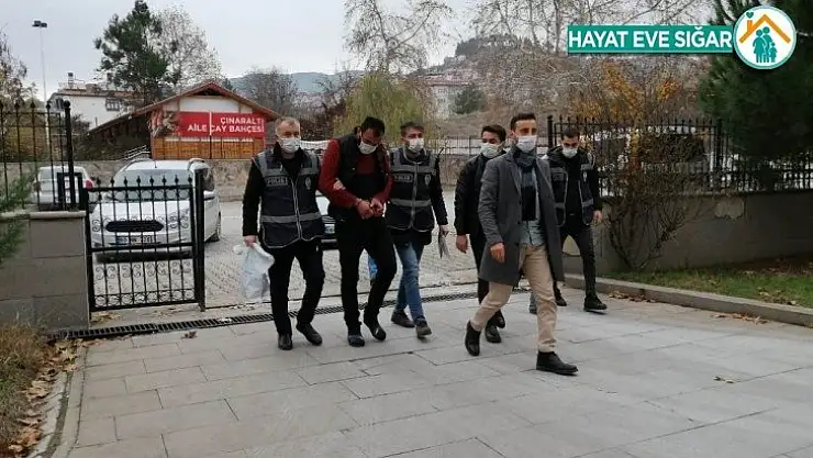 Tokat'ta 14 farklı ikamette hırsızlık yapan 2 kişi tutuklandı