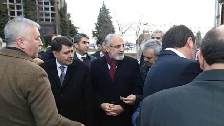 Topçu: 'Kars, Ardahan, Iğdır illeri birliğimizin ve dirliğimizin sembolü olan serhat illerimizdir'