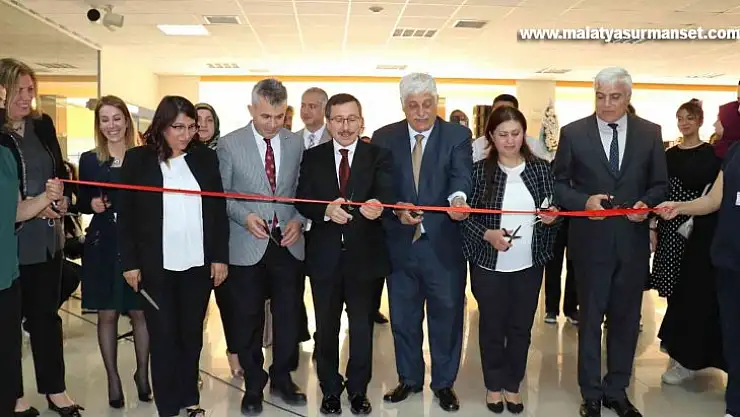 TÖTM'de Ressam Hemşireler Sergi açtı