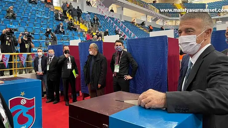 Trabzonspor, seçimli olağan genel kurulunda oy verme işlemi başladı