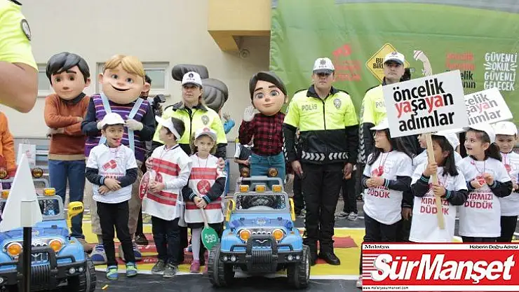 Trafik Eğitim Tırı Türkiye yollarında