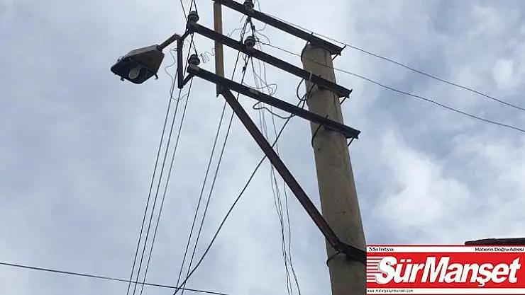 Trafoda patladı: Yüksek voltaj elektronik eşyaları yaktı