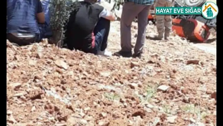 Traktör devrildi: 1 ölü