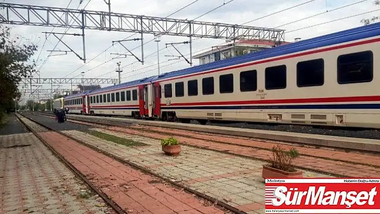 Tren yolcuları yolda kaldı