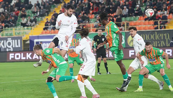 Trendyol Süper Lig: Alanyaspor: 0 - Antalyaspor: 0