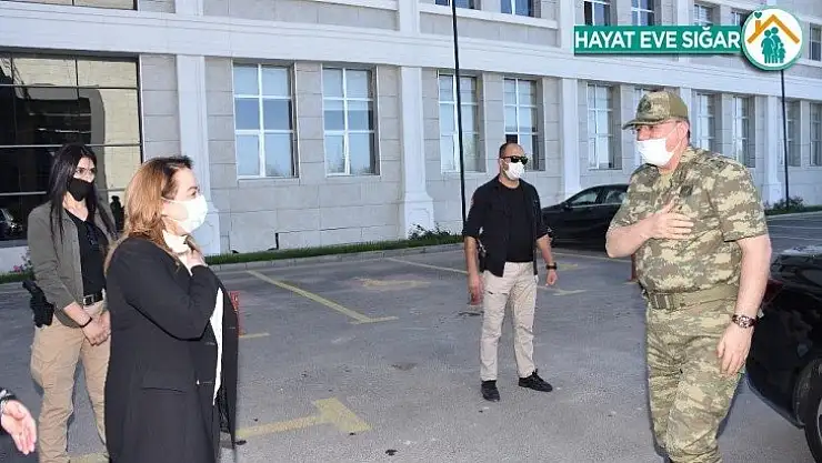 Tümgeneral Arslan'dan Rektör Karabulut'a ziyaret