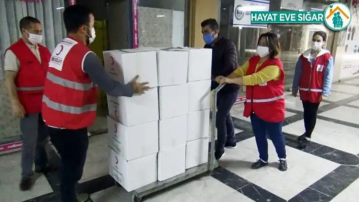 Türk Kızılayı vatandaşların yardımına koşmaya devam ediyor