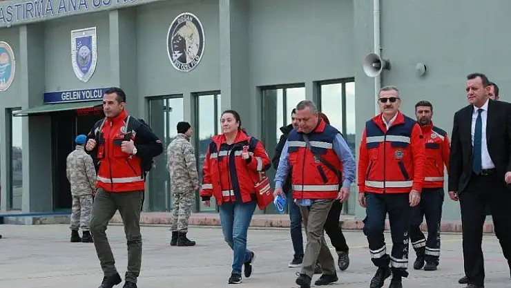 Türk vatandaşlarını getirecek uçak Çin'e hareket etti
