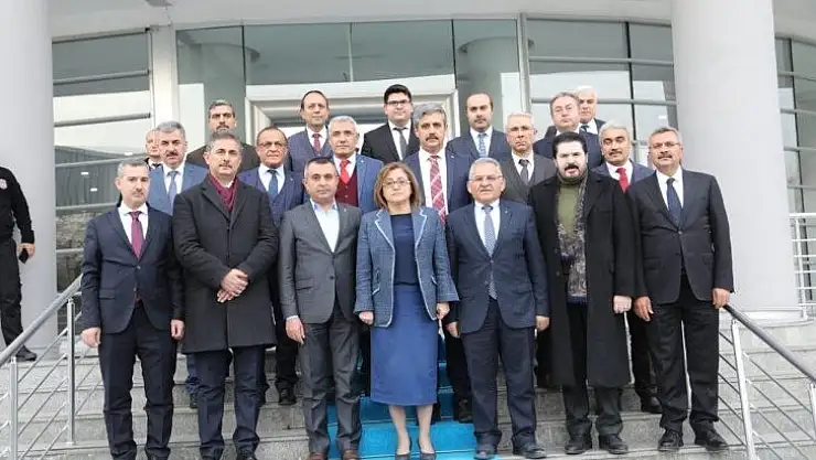 Türkiye Belediyeler Birliği yönetiminden deprem sonrası Malatya'ya ziyaret