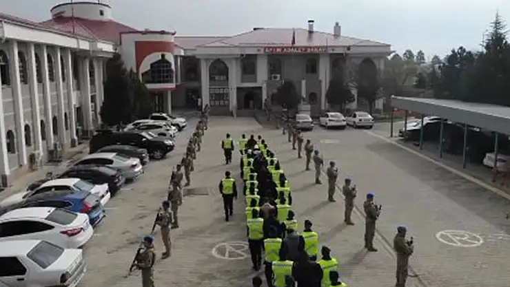 Türkiye Genelinde Suç Örgütlerine Eş Zamanlı Operasyon
