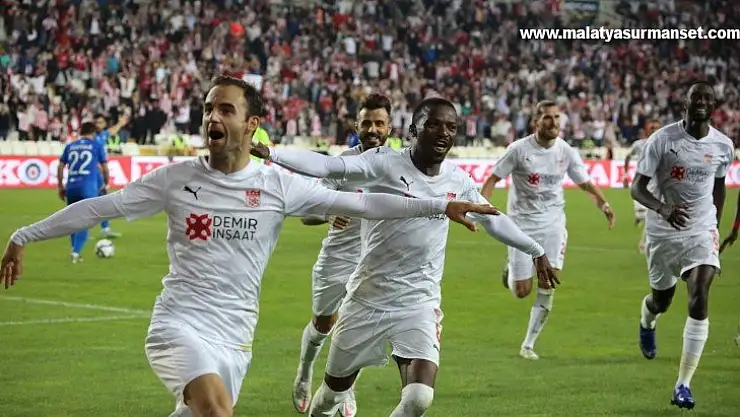 UEFA Avrupa Konferans Ligi: Sivasspor: 1 - Dinamo Batumi: 1