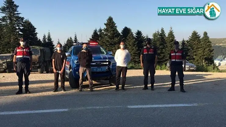 Uludağ'da kaybolan 3 kişiye 7 saatlik arama sonrası ulaşıldı